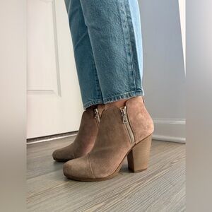 Rag and Bone Women's Tan Suede Ankle Boots